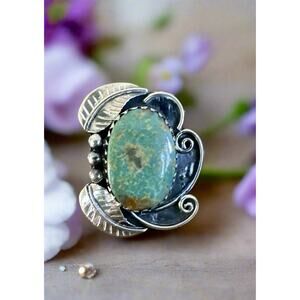 Mohave Oval Leaf Dots Motif Sterling Silver Ring Size 7